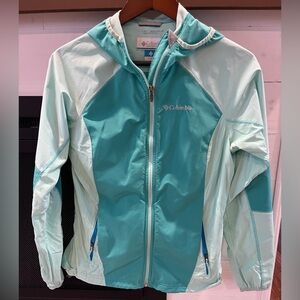 COLUMBIA women’s lightweight jacket size medium